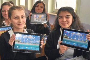 Bursa'da sınavlar tablet &uuml;zerinden yapılacak!