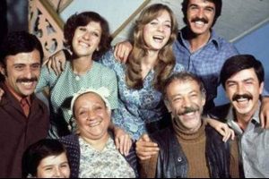 M&uuml;nir &Ouml;zkul 90 yaşında