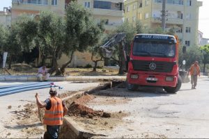 UEDAŞ Halitpaşa Mahallesi'nde kabloları yer altına alıyor