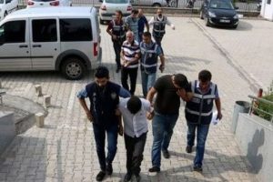 &Ouml;z ağabeyini ka&ccedil;ırıp 6 milyon dolar istedi