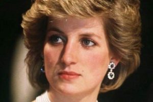 Elizabeth, Diana'nın &ouml;l&uuml;m&uuml;ne b&ouml;yle tepki vermiş