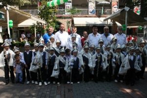 Bursa'da 50 &ccedil;ocuk erkekliğe ilk adımını attı