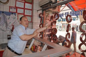 Bursa'da bu gidişle "kediler, k&ouml;pekler de para yapacak"