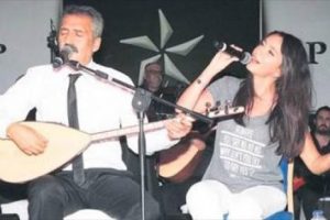 Aşk t&uuml;rk&uuml;y&uuml; unutturdu!