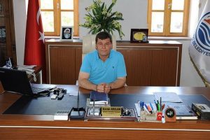İlkokuldaki sınıfı 37 yıl sonra makam odası oldu