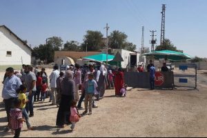 Kobani'ye d&ouml;n&uuml;şler devam ediyor