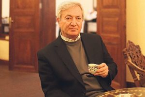 "Gen&ccedil; liderler" edebiyat&ccedil;ı Ayvazoğlu ile Bursa'da buluştu