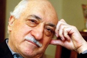 Fethullah G&uuml;len'den 'hata yapmış olabiliriz' mesajı!