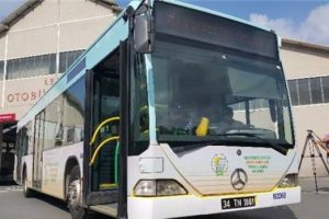 T&uuml;rkiye'nin ilk g&uuml;neş enerjili şehir i&ccedil;i toplu taşıma otob&uuml;s&uuml; ilk seferini yaptı