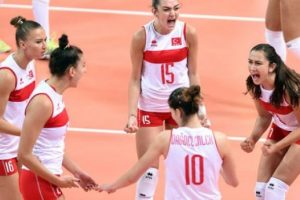 U23 Bayan Milli Voleybol Takımı d&uuml;nya ikincisi oldu