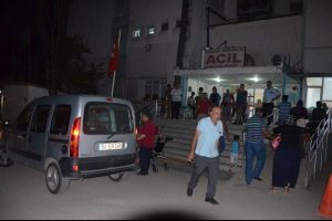 Ailesine kurşun yağdırdı: 1 &ouml;l&uuml;, 5 yaralı