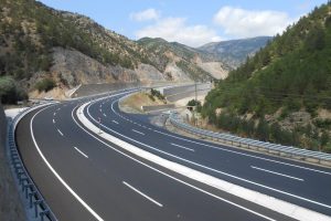 Bursa'da &ccedil;evre yolu &ccedil;ift&ccedil;ilere tahsis edildi