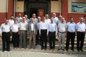 Eski Bakan Din&ccedil;er'den Gemlik Anadolu İmam Hatip Lisesine ziyaret