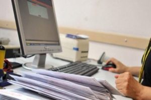 Uzun &ccedil;alışmak fel&ccedil; riskini y&uuml;kseltiyor