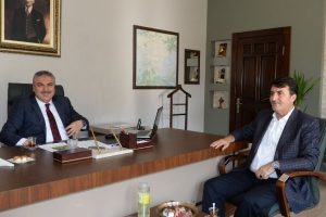 D&uuml;ndar'dan Kaymakam Okur'a hayırlı olsun ziyareti