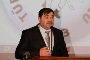 "Yemek faturası" istifa getirdi