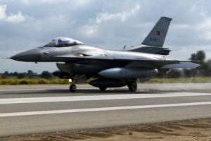 Hakkari &Ccedil;ukurca'da u&ccedil;ak hareketliliği