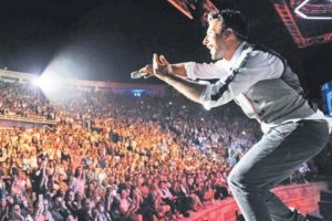 Tarkan biletlerine fahiş fiyat..