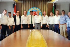 Bursa'daki domates sıkıntısı i&ccedil;in Ankara'ya gittiler