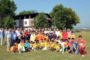 Bursa'nın il&ccedil;elerinde sporun &ccedil;ıtası y&uuml;kseliyor