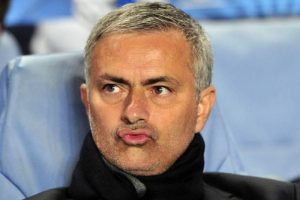 Mourinho'dan y&ouml;netimi terleten istek