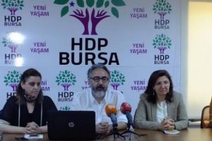 HDP Bursa'dan bayrak a&ccedil;ıklaması!