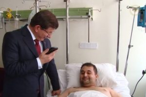 Başbakan Davutoğlu gazileri ziyaret etti