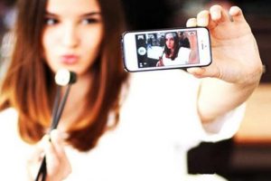 &Ccedil;ektiğiniz Selfie karakterinizi belli ediyor!