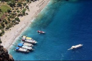 Turizmciler sevindi ama &ouml;zel okullar da tatil olmalı