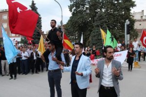 Bursa Yenişehir de şehitlerine sahip &ccedil;ıktı!