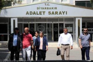 O belediye başkanları adliyedeydi
