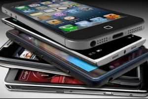 Cep telefonu fiyatlarına son 1 yılda y&uuml;zde 30 kur farkı zammı