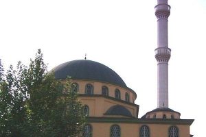 Bursa'da camideki yardım paralarını &ccedil;aldılar