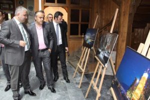 "Şehrin Işıkları" İneg&ouml;l'de sergileniyor