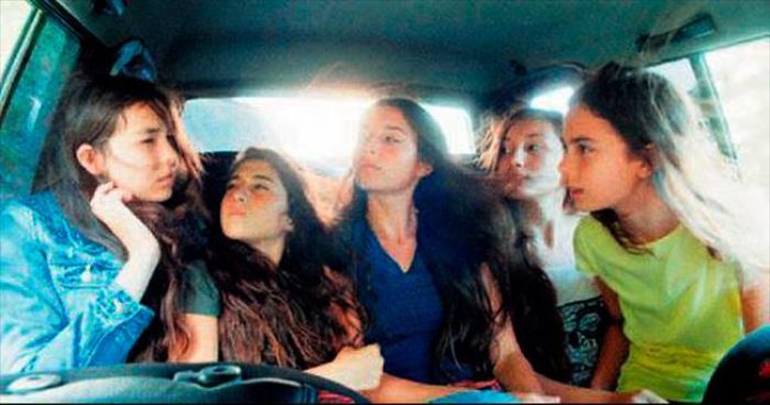 'Mustang' &uuml;&ccedil; ayda d&ouml;rt &ouml;d&uuml;l aldı...