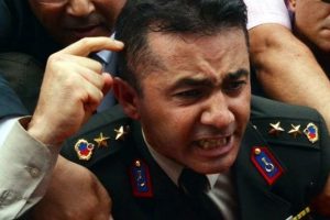O s&ouml;zlere Jandarma bakacak!