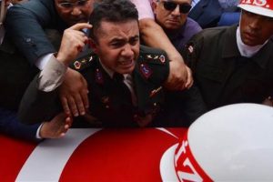 Başbakan'dan Yarbay a&ccedil;ıklaması!