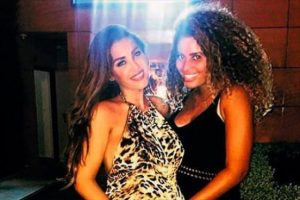 Yolanthe İbiza'da doğumu bekliyor...