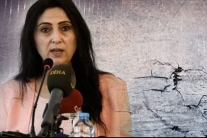 Figen Y&uuml;ksekdağ &ccedil;ok fena yakalandı!