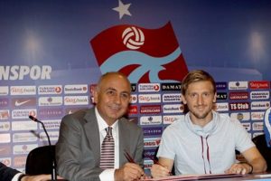 Marko Marin imzayı attı