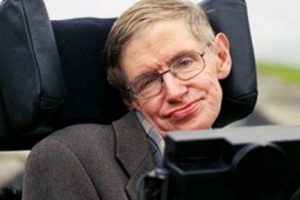 Stephen Hawking, kara delikler ile ilgili yeni teorisini a&ccedil;ıkladı