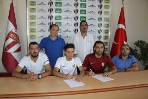 İneg&ouml;lspor'da 3 yeni imza