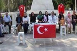 Şehit aileleri ter&ouml;ristlerin 'hemen' asılmasını istedi