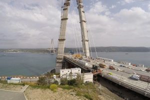 &Uuml;&ccedil;&uuml;nc&uuml; k&ouml;pr&uuml; bağlantı yolları ihalesi ertelendi
