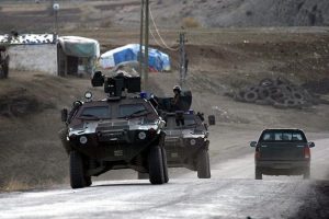 Şırnak'ta polis ve askere eş zamanlı ter&ouml;r saldırısı