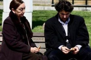 Tomris İncer'e kilometrelerce uzaktan gelen destek...