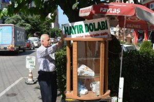 Bursa'da hayır dolabına hırsızlar dadandı