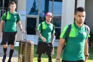 Bursaspor, &uuml;&ccedil; puan i&ccedil;in İstanbul'a gitti