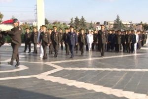 Genelkurmay Akar Devlet Mezarlığı'nı ziyaret etti