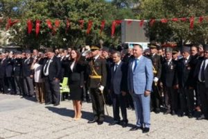 Zafer Bayramı'nın 93. yıld&ouml;n&uuml;m&uuml; Bursa'da  kutlandı